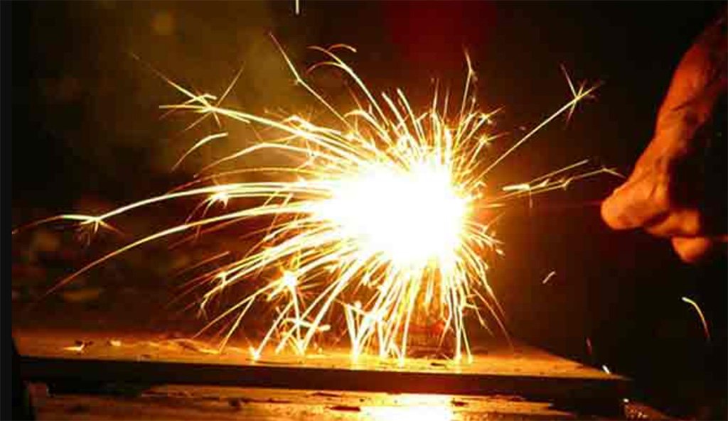 Delhi Takes Bold Action: Complete Ban on Firecrackers to Tackle Lethal Air Pollution