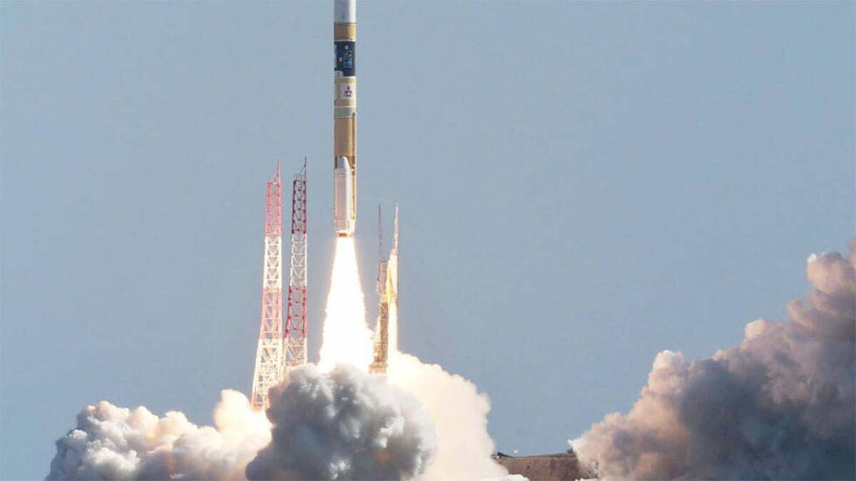 Japan Successfully Launches Precision Moon Lander- A Leap in Lunar Exploration